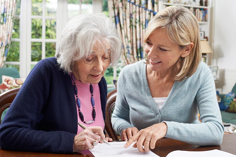 Helping Your Aging Loved One get Legal Affairs in Order